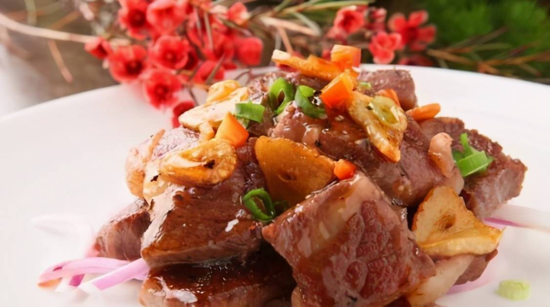 原创
40余款家常菜肴分享,熟悉的爱的味道,选几道为爱下厨吧