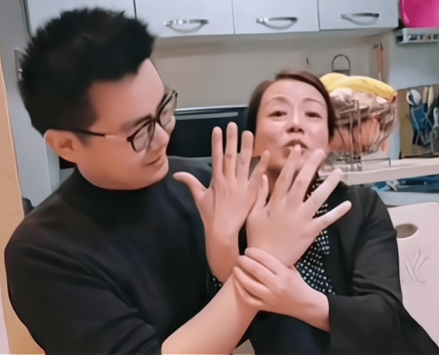 讨论下:郭威对杜新枝真有感情吗?养父母做的事,细想很匪夷所思