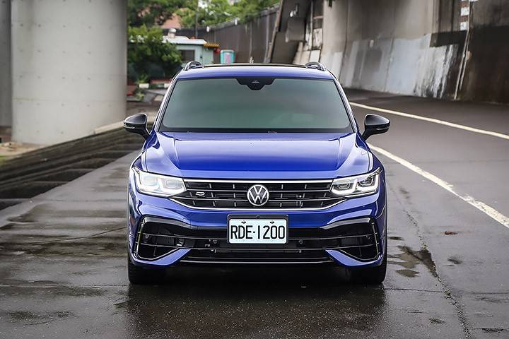 不玩电 320匹的suv有多带劲 试驾大众tiguan R 性能