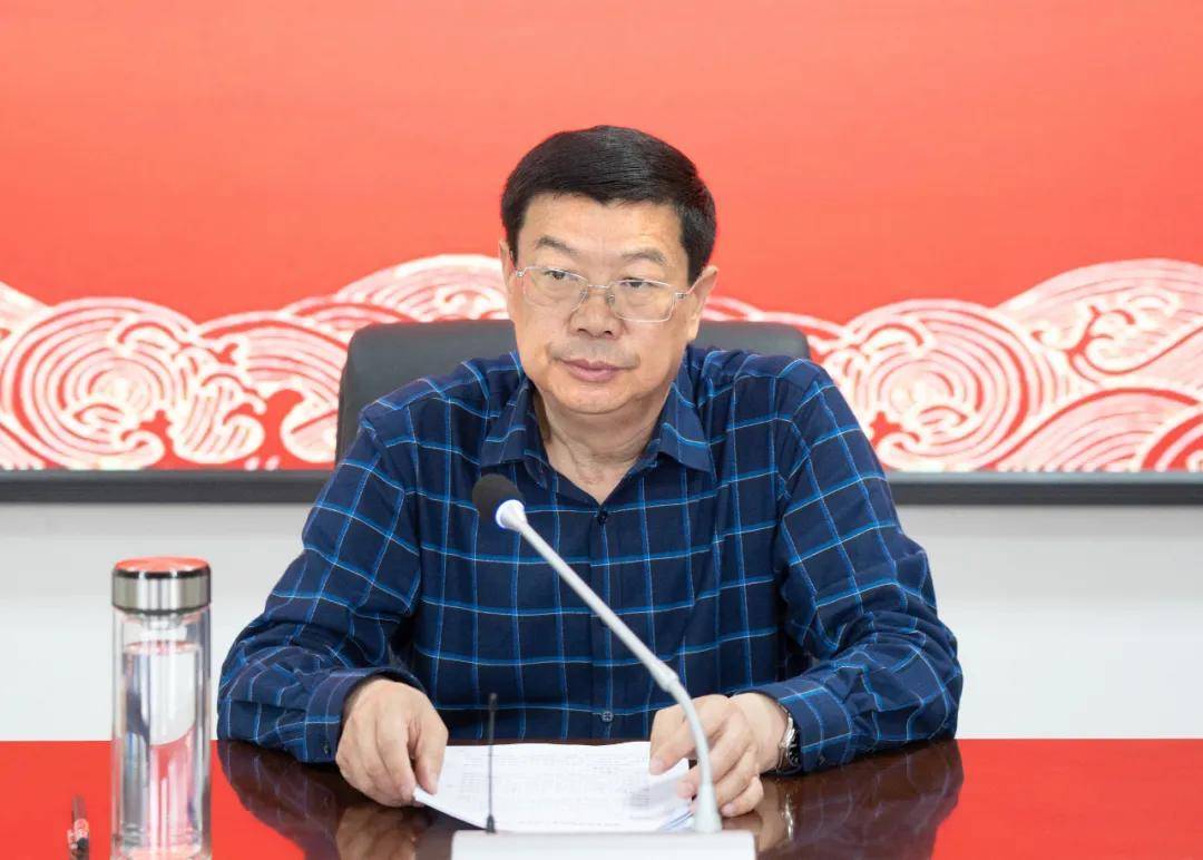 强化安全职责构建和谐校园濮阳市一高召开安全工作会议