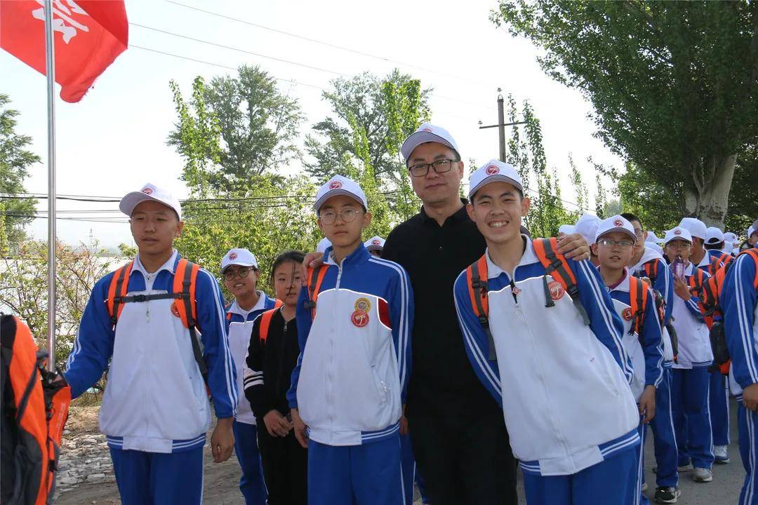 庆建党百年迎冬奥盛会张家口东方中学衡中分校第十一届远足活动圆满
