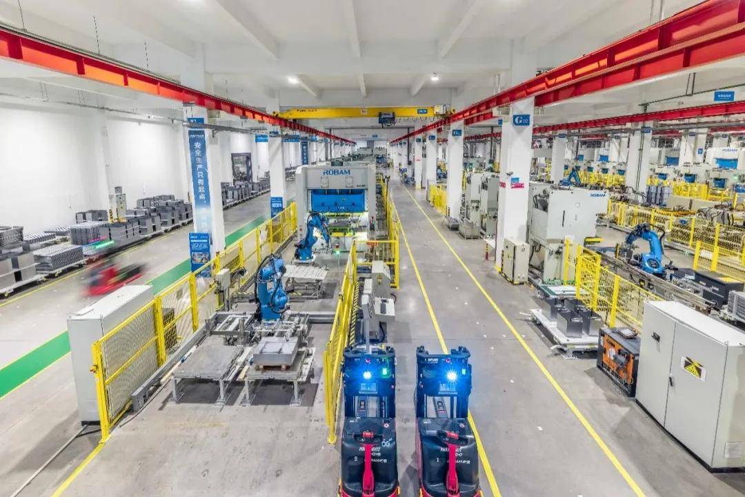 原创在黑灯工厂看见中国制造的潜力