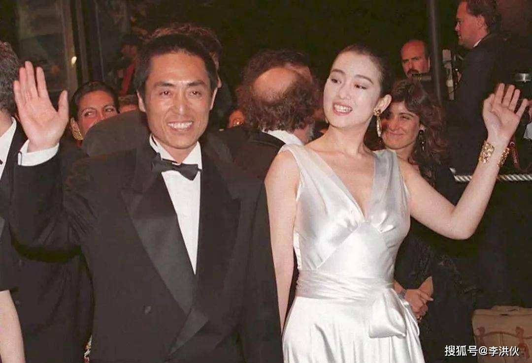 张艺谋谈大儿子张壹男 78a0fea9ee564491b50c6400bcf75326.jpeg