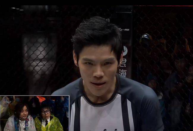 原创向佐和药水哥线下对决药水哥虽败犹荣被网友吐槽是一场闹剧