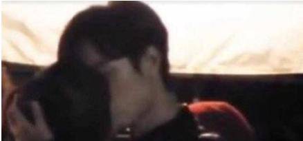 张艺兴杨紫澄清同款睡衣是巧合，节目中否认恋情，属于谣言