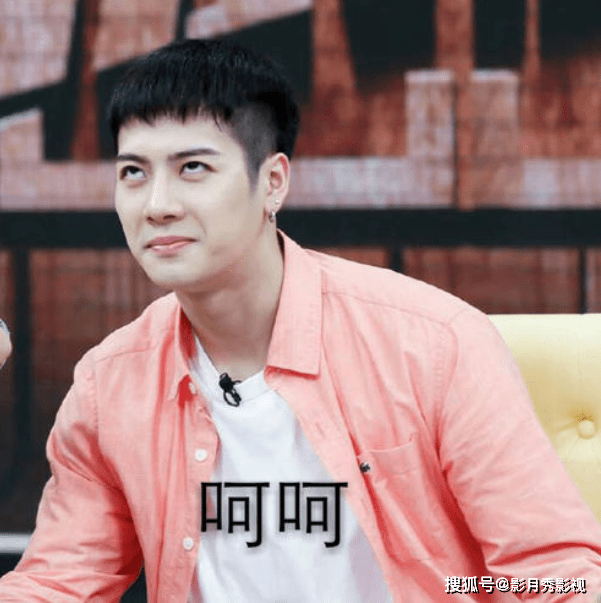 王嘉尔倒车入库成驾校反面教材,广大网友集思妙想,段子纷纷出炉