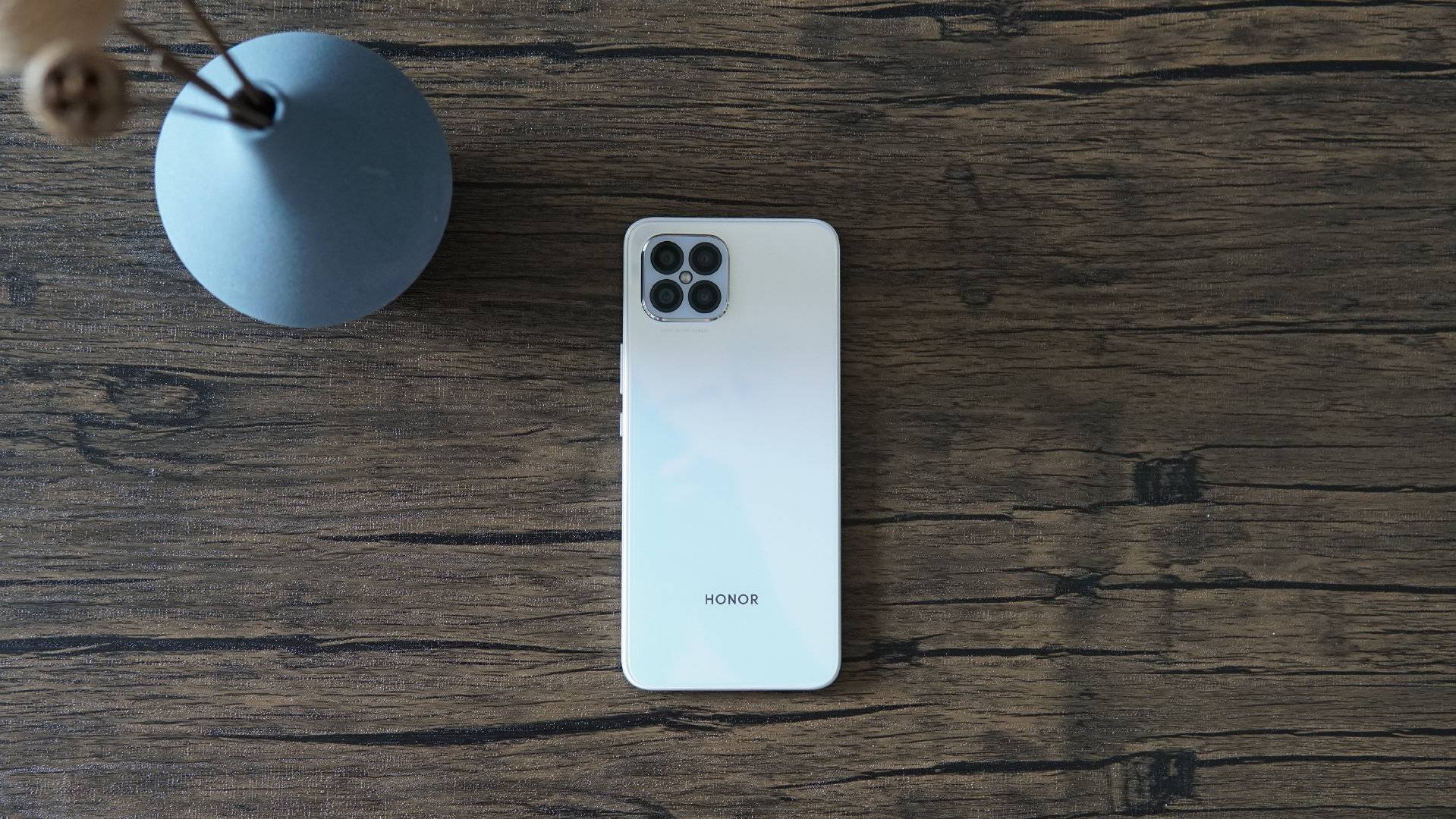 原创荣耀play5手机体验15分钟充电60下放66w快充技术