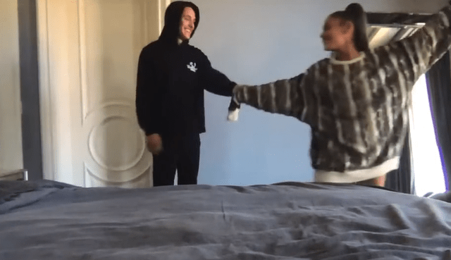 英文婚礼歌曲排行榜_好听又不俗气的婚礼音乐,用这几首刚刚好(2)