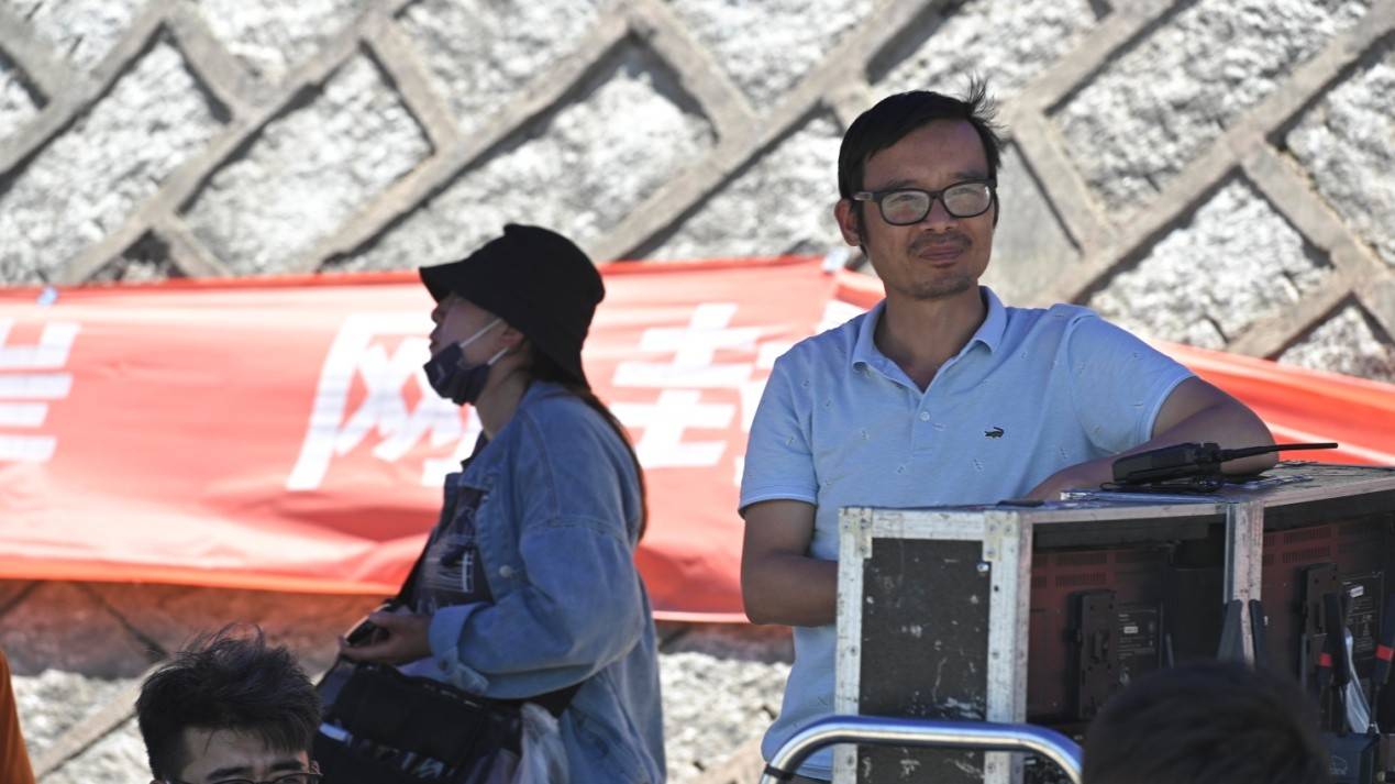 造型指导陈沫含从事影视造型近20年,参与30多部影视剧制作,代表作品有