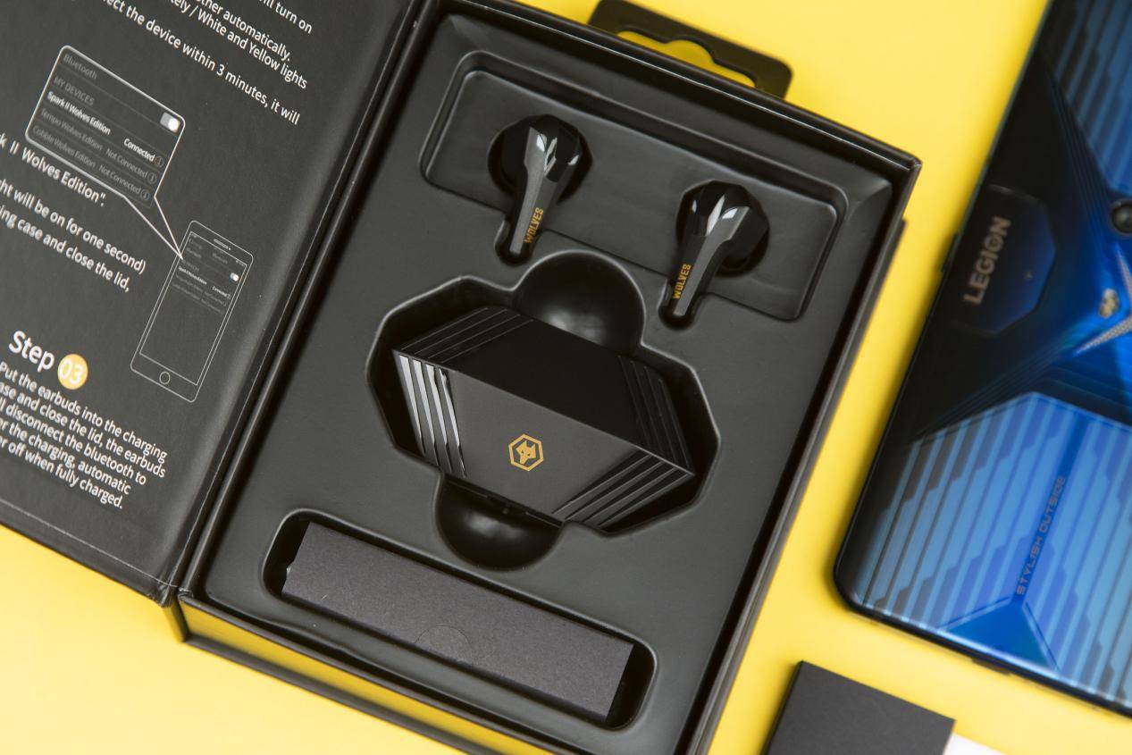 45ms的超低延迟英超狼队跨界联名tezosparkⅡ火花电竞真无线蓝牙耳机