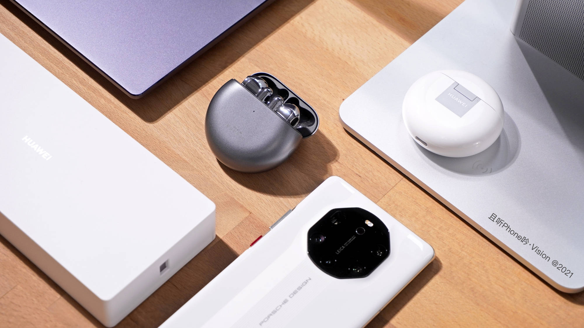 原创华为freebuds4无线耳机首发测评期待已久的半入耳终于更新