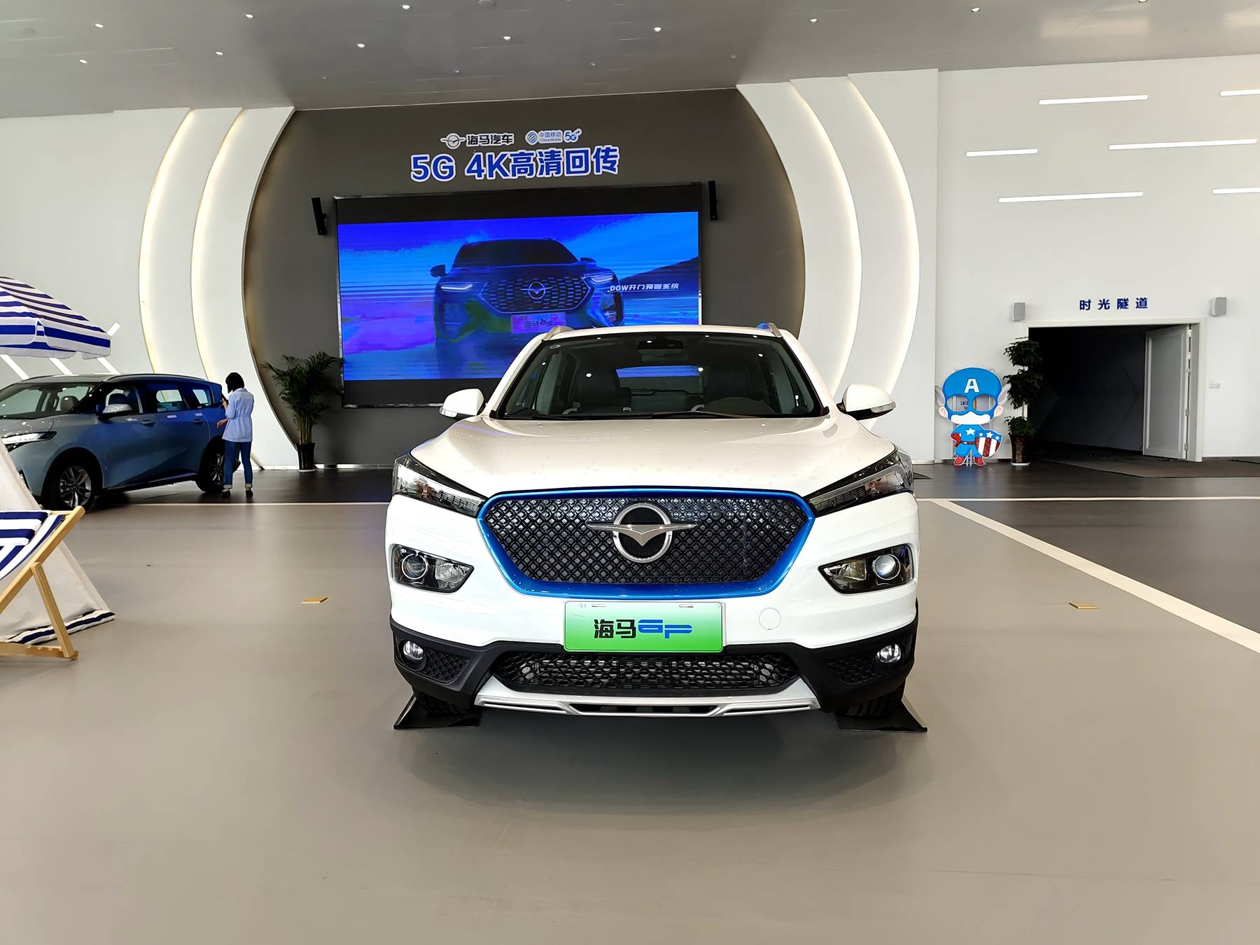 纯电动续航80公里海马6p实拍百公里加速仅需7秒