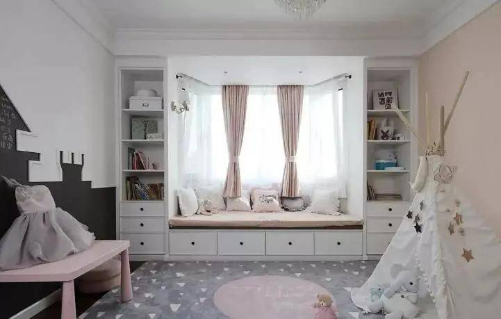 飘窗是否需要做柜子 2e6103b7e6ba4a93b47f4fa313ff98c1.jpeg