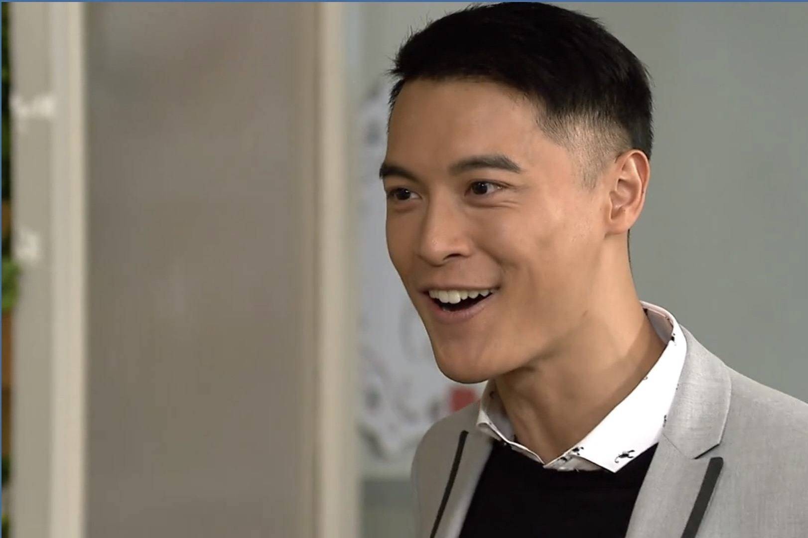 原创黎振烨由被tvb力捧到雪藏靠八年上位毁于一旦存货仅剩两套