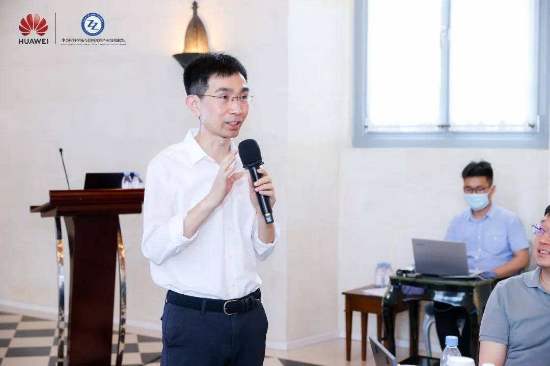 教育|走进华为——华为云携手互联网教育，成为业务发展同路人