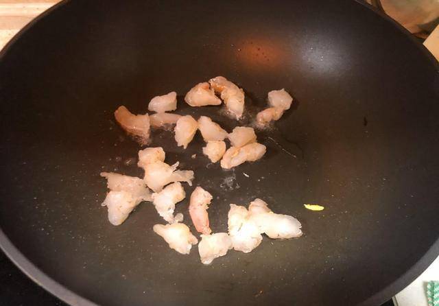 子姜怎么处理干净 4c44f491f6c642d587baf207644530bf.jpeg