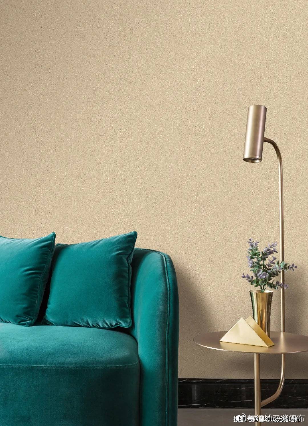 墙布怎么挂画 8ba520f2ef354f4a923105c427ca31db.jpeg