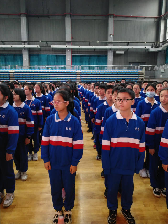 学史崇德,庚续精神血脉—南雅中学初一年级师生听老兵讲党史_苏和清