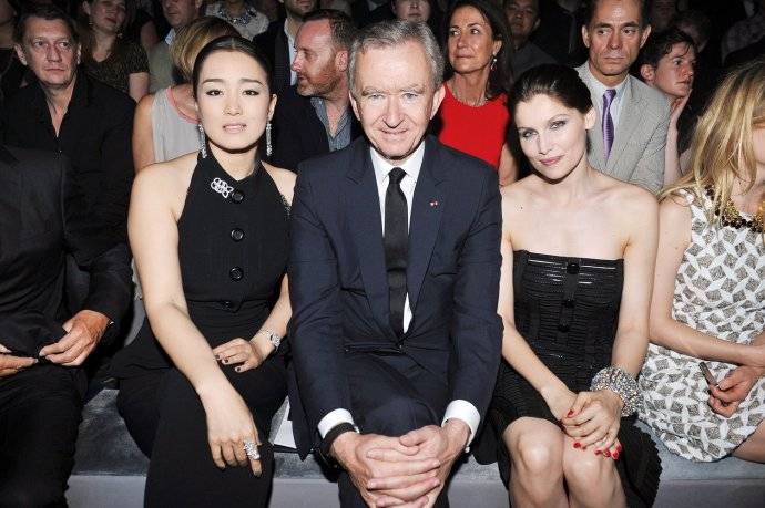 身价11934亿,世界新首富诞生,抵3个钟睒睒,离不开中国人的支持_阿诺特