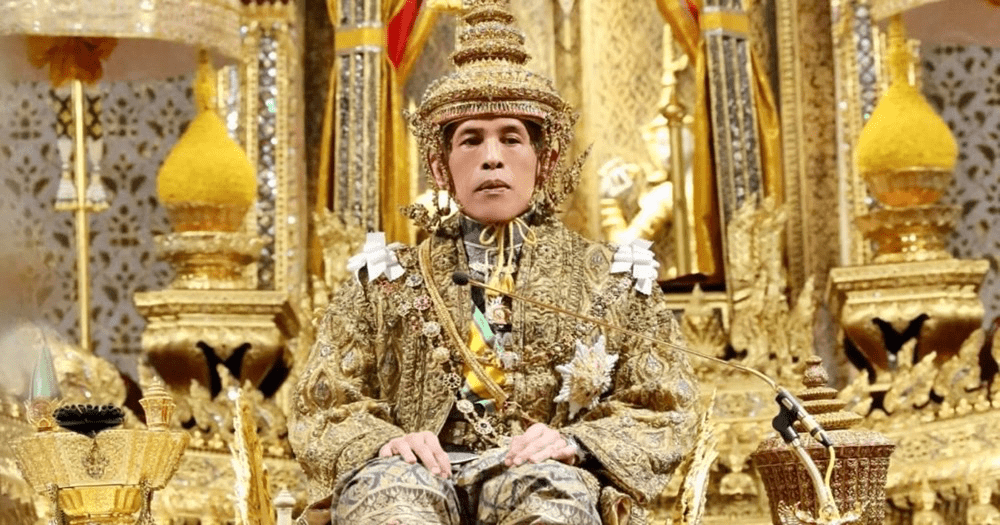 泰王玛哈消失近一月终现身曾传病危状态不错瞪着侍卫很凶狠