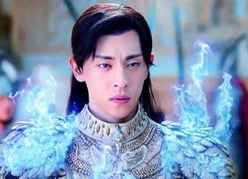 男星遇上翅膀特效,成毅张若昀太炫酷,看到重楼旭凤:好霸气!