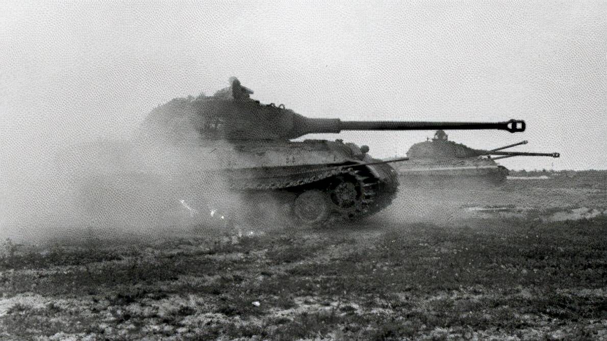 88mm炮成名是弄巧成拙,用于防空并不算成功,意外成就了虎式坦克