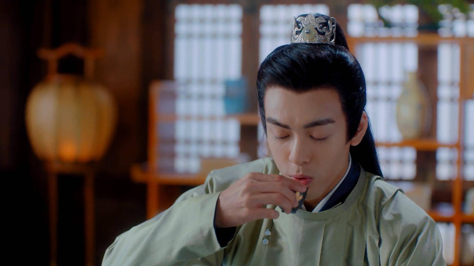 赵孝谦因为身为小郡王,如果不躺平着活,显然就会面