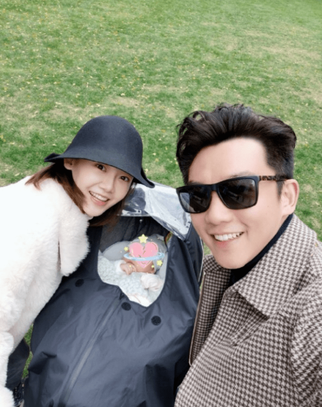 苗苗和郑恺有几个孩子 bf522145ffff4803ab02f925a41b7476.png