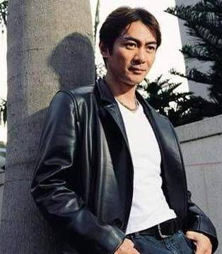 原创亚视一哥江华因和邓萃雯婚外情自毁前程不演配角去卖保险