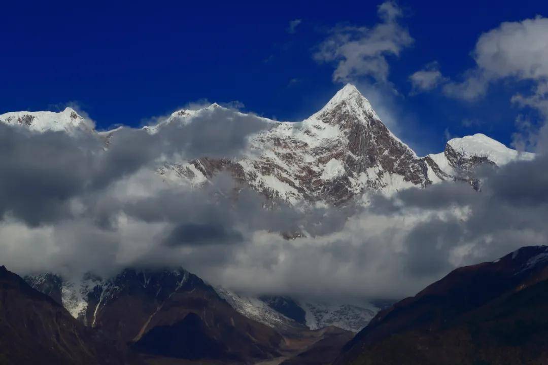 美图来袭西藏这7座雪山你见过几个