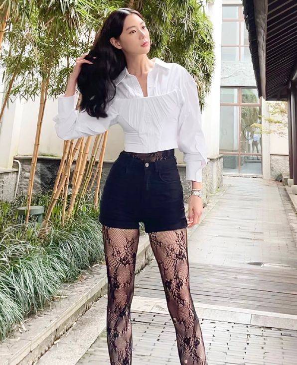 何为亚洲第一美女当克拉拉穿人鱼裙秒成人间绝色