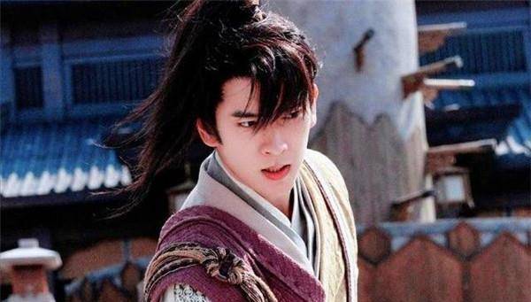 李晟一直认不清自己的实力,在看到自己的仇人童天仰