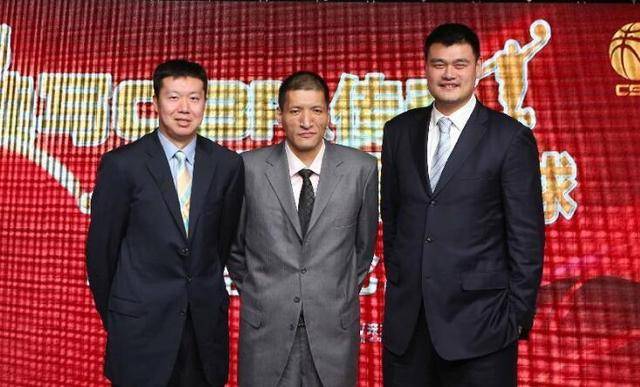 和王治郅姚明齐名的篮球传奇,到40岁退役,娶大10岁二婚妻子_巴特尔