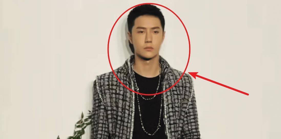 王一博换寸头造型颜值下跌 本尊回应很刚 部分粉丝吐槽举铁过度