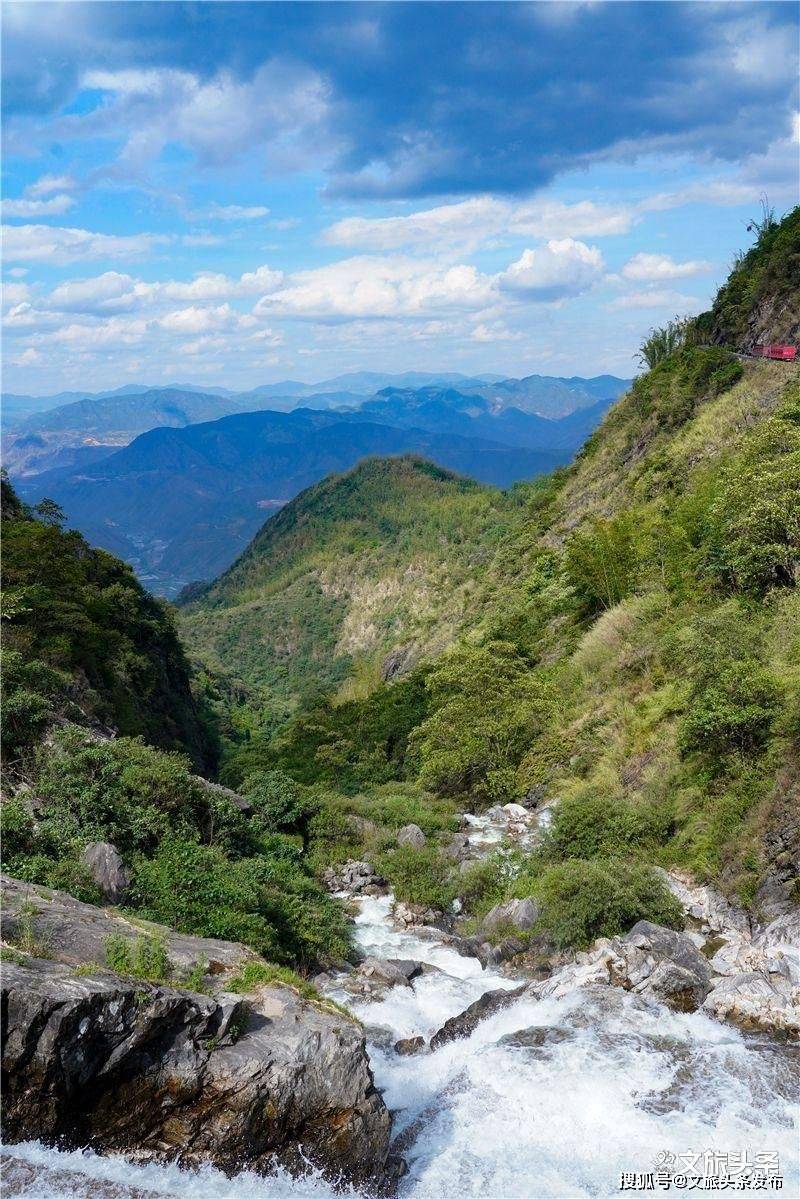 網紅大v打卡玉溪新平盡享花腰傣民族風情之旅