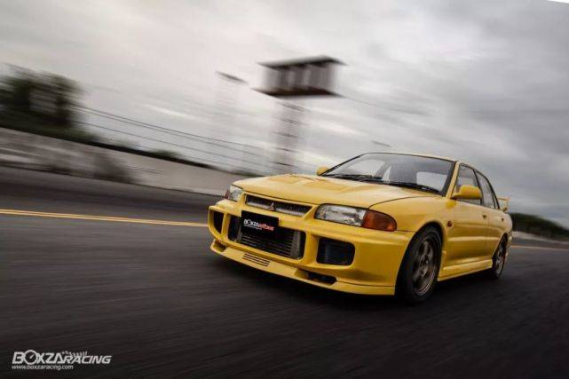 千万不要小瞧三菱evo这台素颜evo3居然有700匹