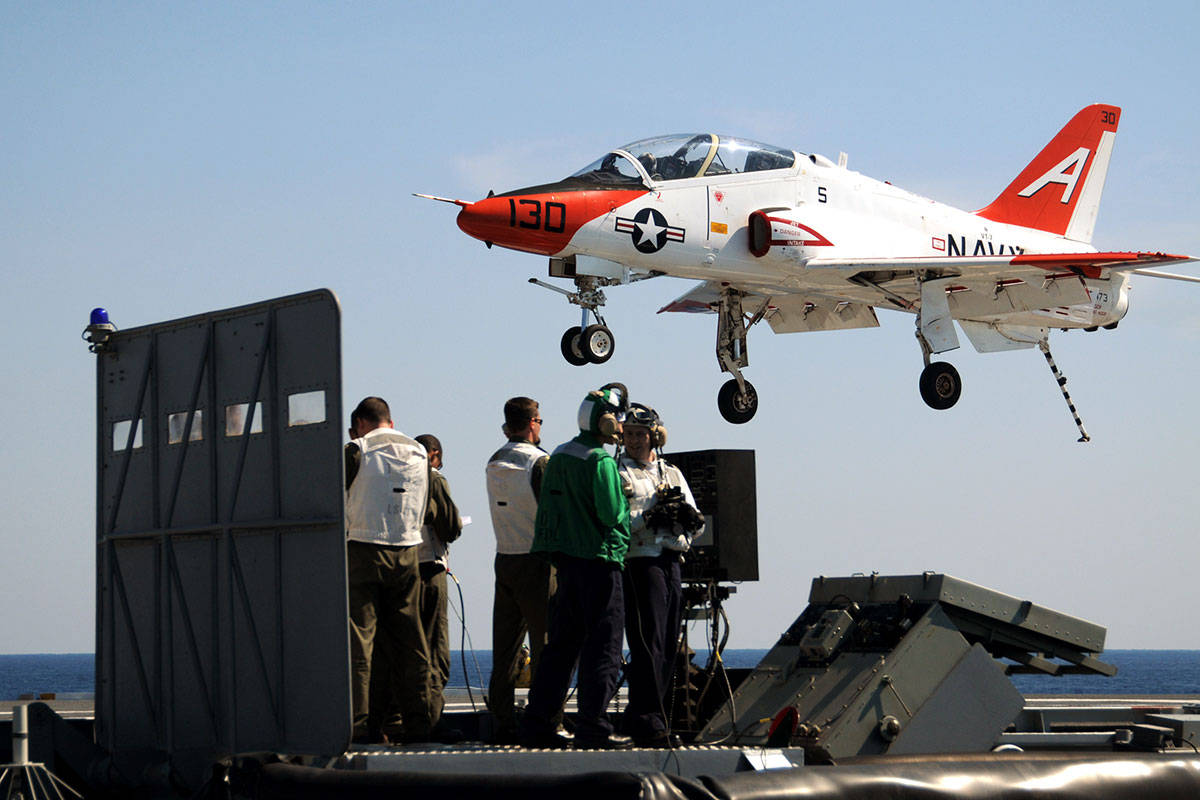 原创美军t45教练机由波音等公司研发担负舰载飞行员培养重任