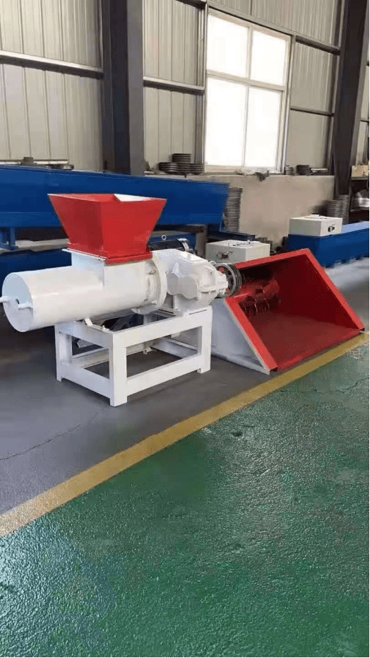 泡沫冷压机的运行原理