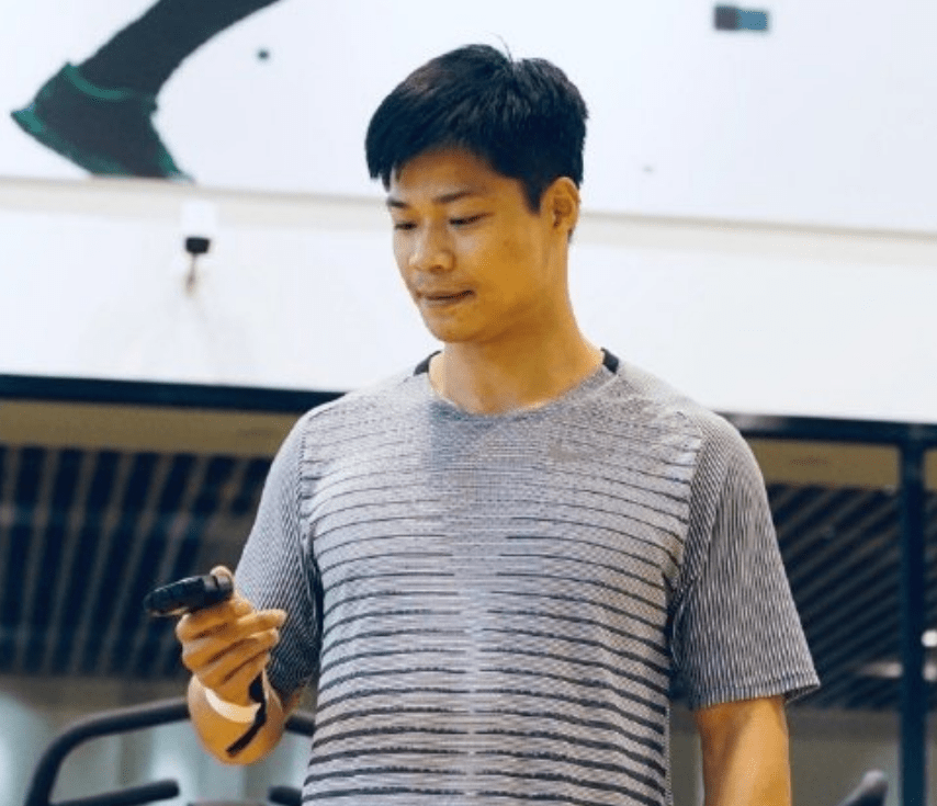 拳王,中国名将创最快ko纪录,闫西波霸气侧漏爱豆app·2021-06-10exo