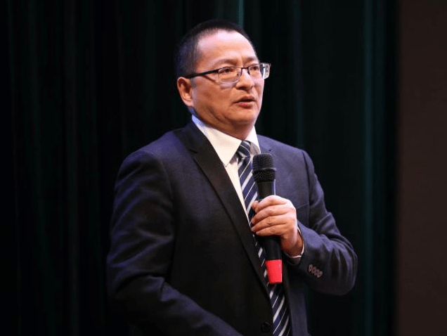 2021年高考数学考试结束,葛大爷终于"现身",各位考生欲哭无泪