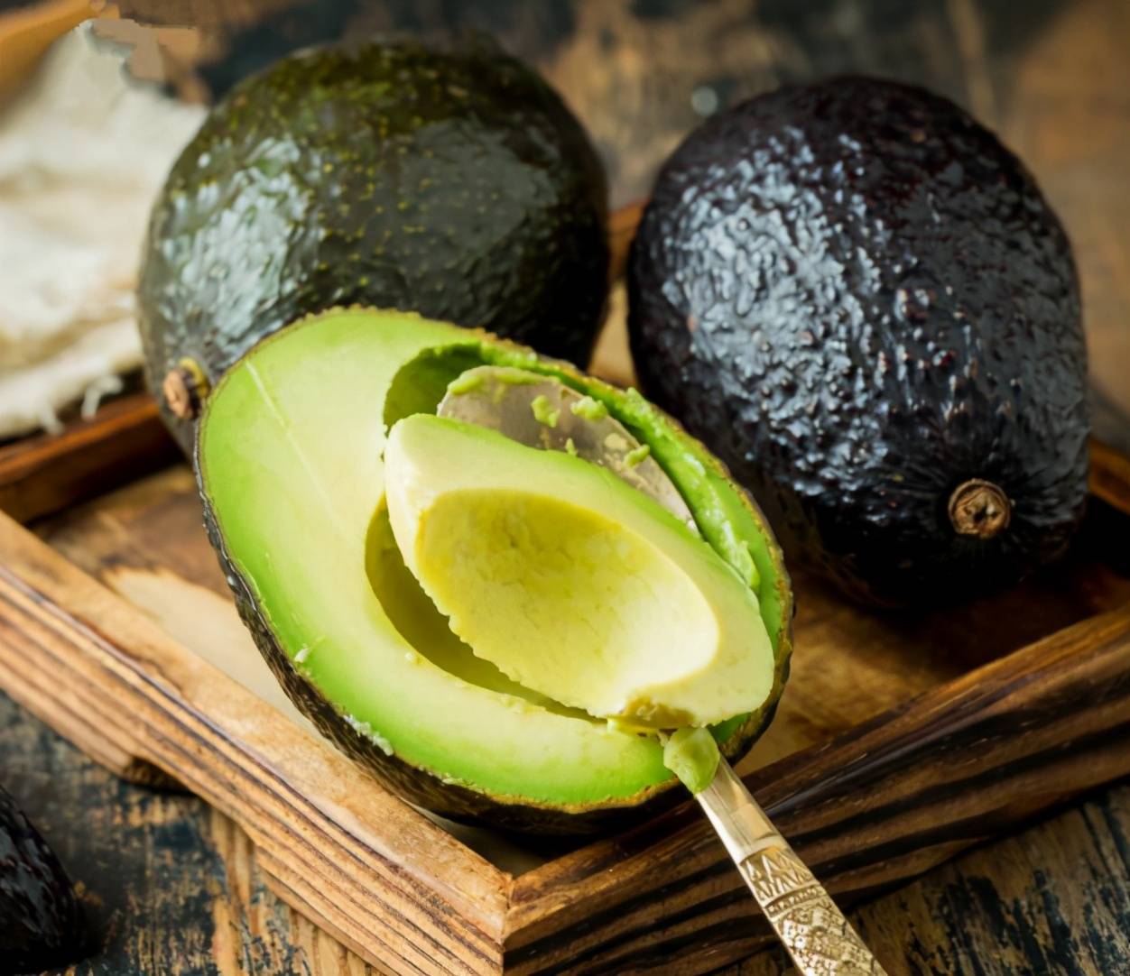 为榨油引进国内种植,如今却被炒成"贵族水果",网友:交智商税_牛油果