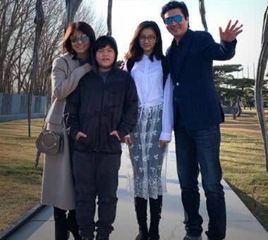 黄磊女儿多多身高太吓人,才13岁就有一米七了!