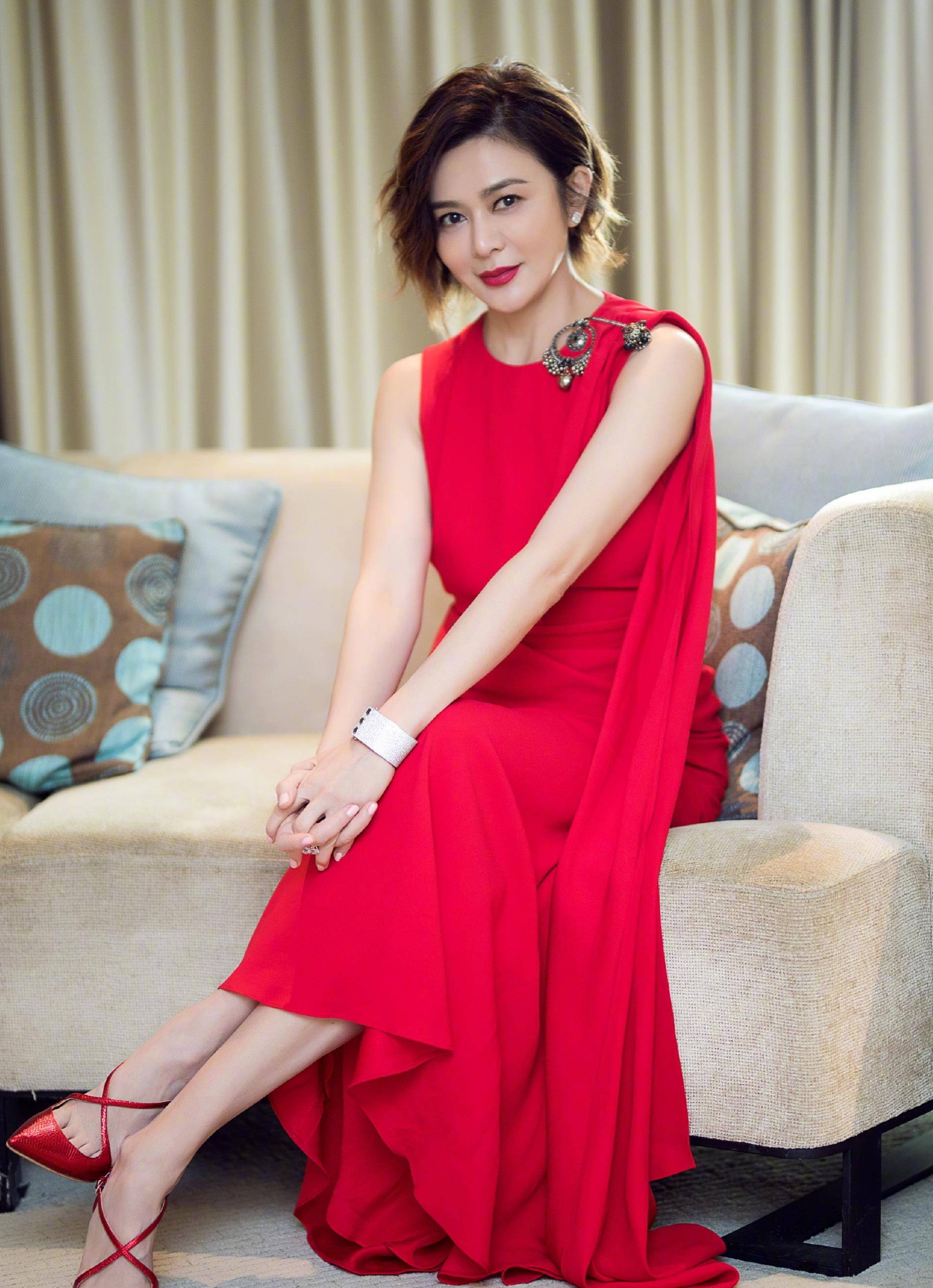 香江第一美人现状如何,美人迟暮令人唏嘘,关之琳重回大众视野