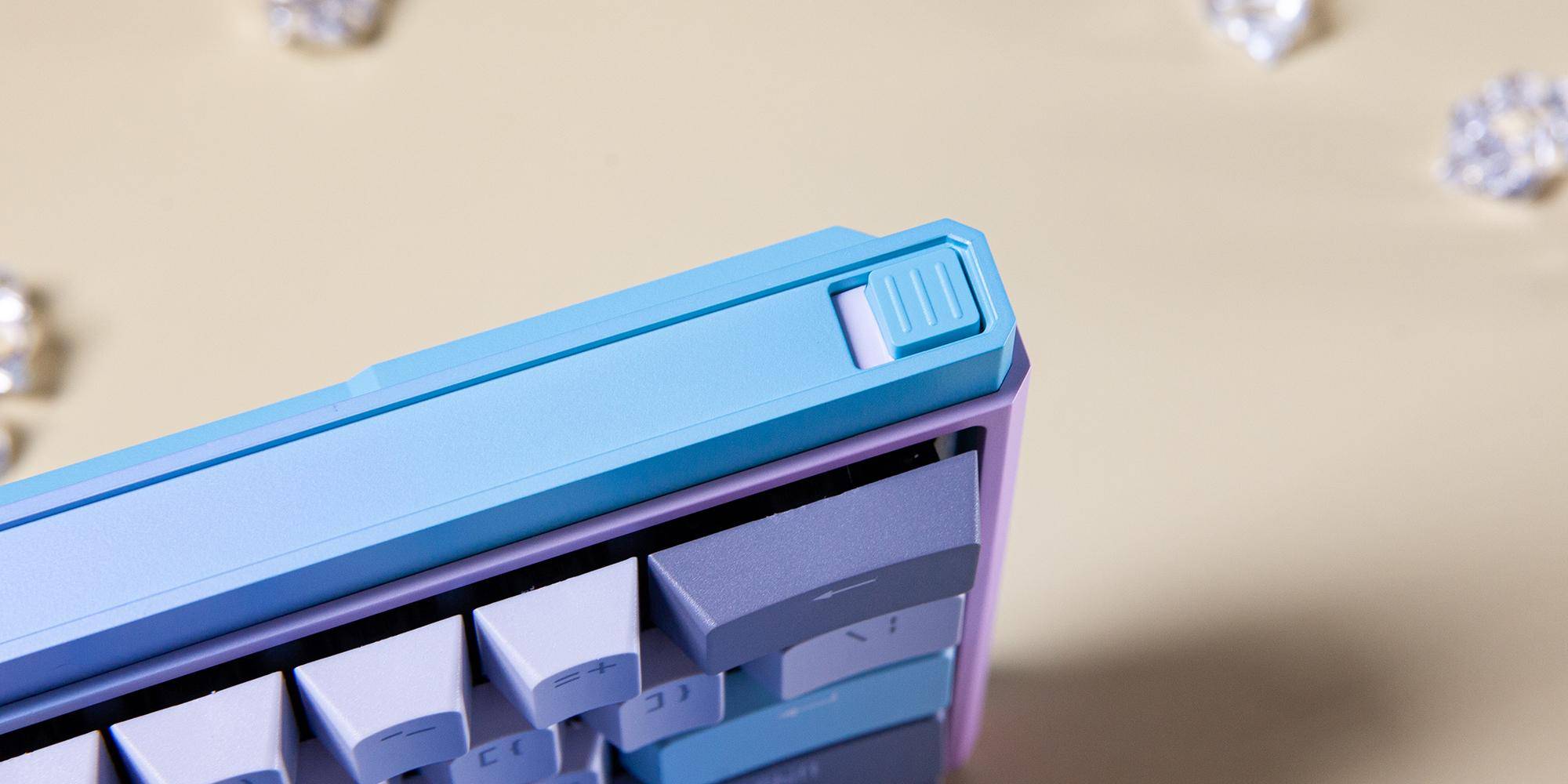 摒弃樱桃 618“抢鲜”入手新款全系定制佳达隆轴体的杜伽K330w