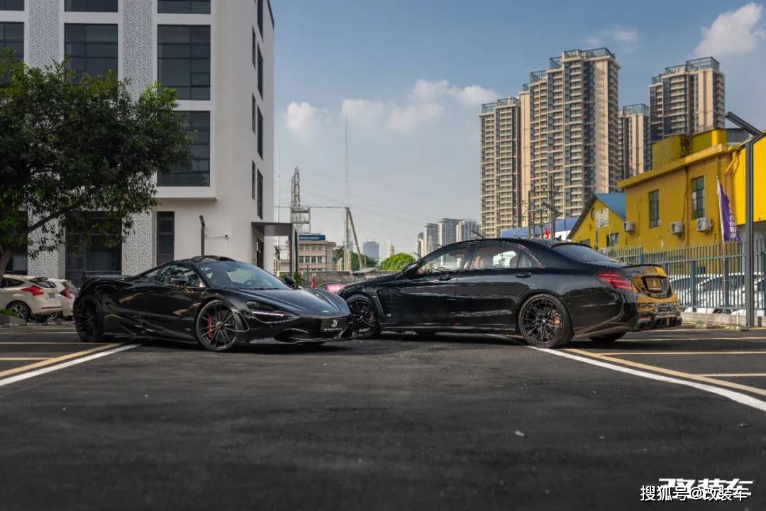 原创会喷火的迈凯伦720s,霸气黑武士姿态奔驰s级,你怎么选?