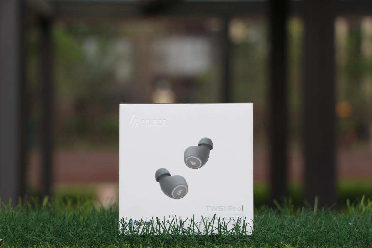 蓝牙耳机先要看音质漫步者tws1pro满足所有挑剔的耳朵