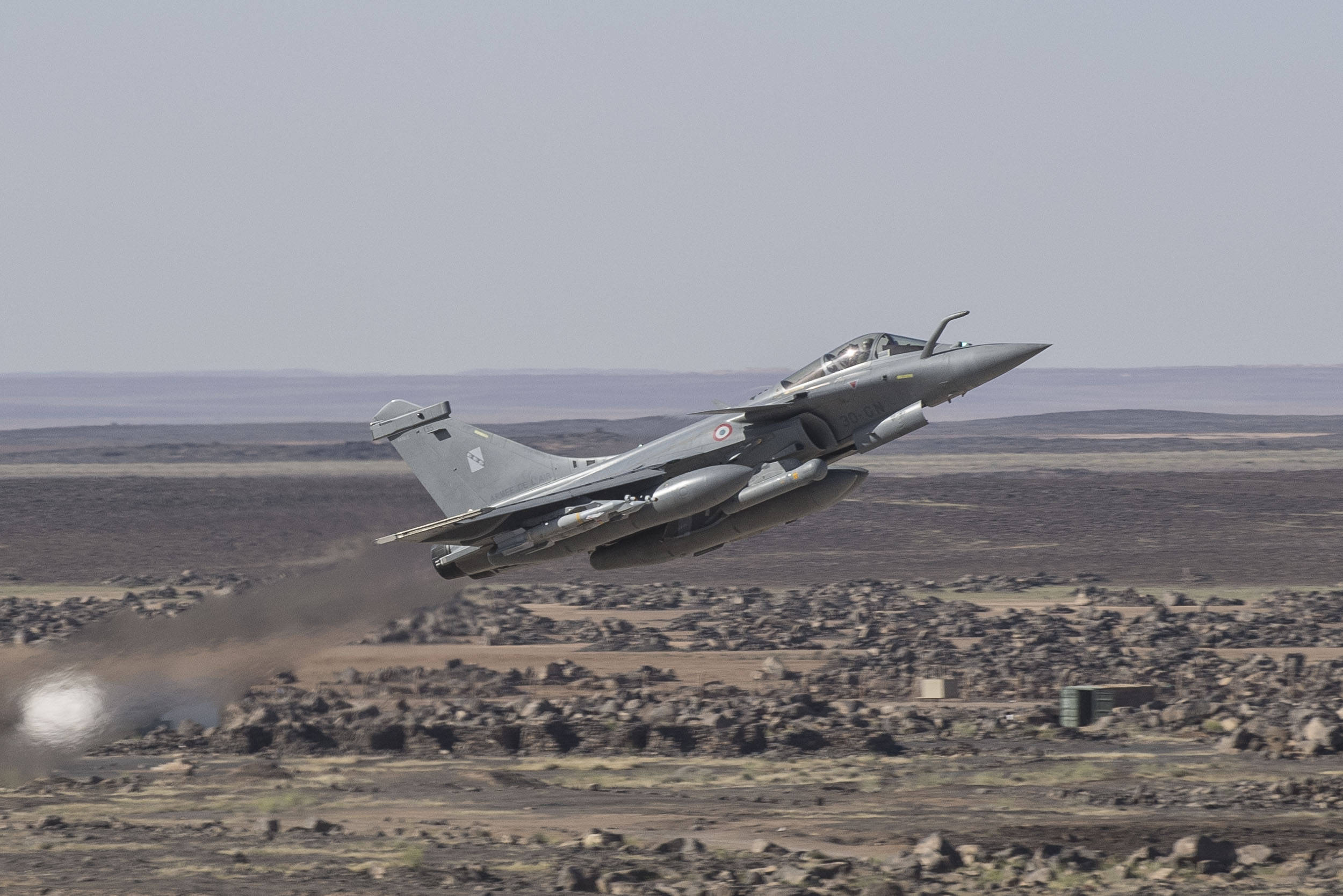 原创印尼一口气购买36架阵风,遭美国制裁买不了苏35,达索成为大赢家