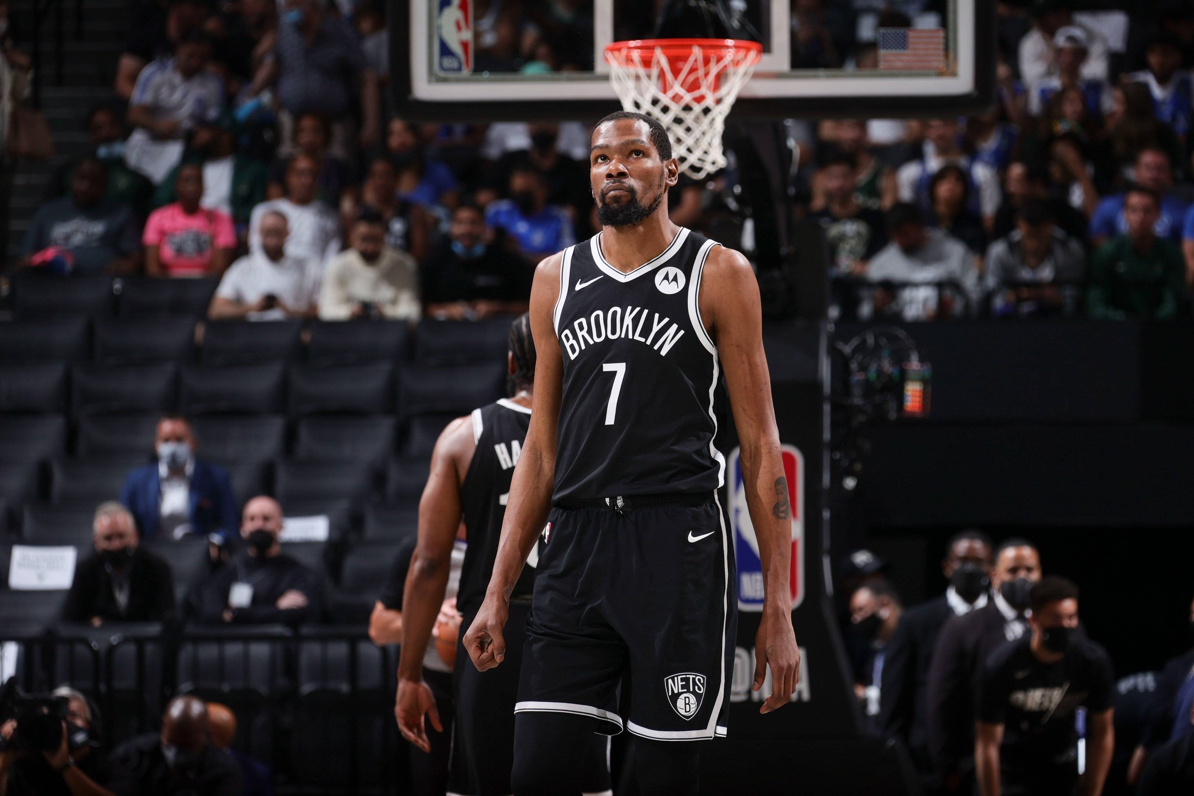 篮网3败笔毁争冠,美国男篮首发射手场均7分,纳什用人败笔?