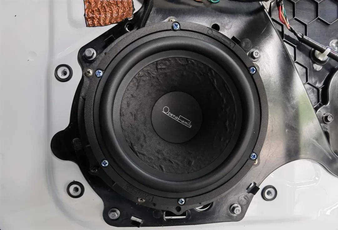 打开高端舒适听音大门特斯拉model3无损升级歌剧世家套装音响