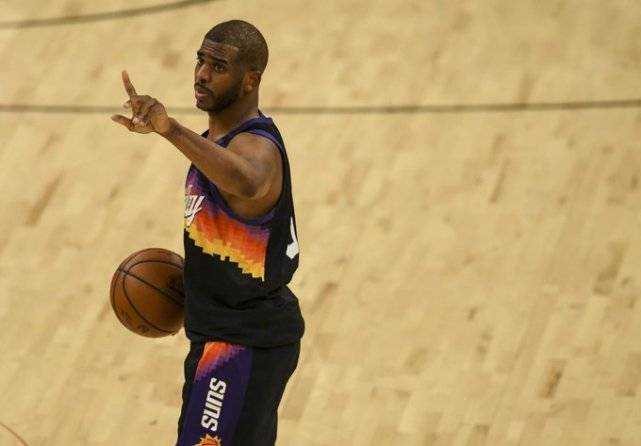 保罗最新状况曝光!新冠阳性却没有症状 名记:有望西决初期回归_布克